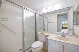 674 Bird Bay Cir, Venice, FL 34285 - Photo 18