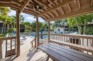 634 Bird Bay Dr E, Venice, FL 34285 - Photo 34