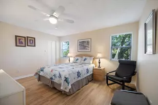 634 Bird Bay Dr E, Venice, FL 34285 - Photo 22