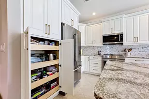 20504 Pezzana Dr, Venice, FL 34292 - Photo 16