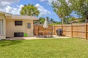 929 Cypress Ave, Venice, FL 34285 - Photo 24