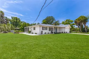 1417 Terrace Dr, Venice, FL 34285 - Photo 4