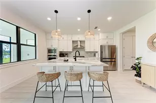 12816 Morning Mist Pl, Venice, FL 34293 - Photo 8