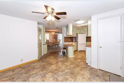 878 Jolanda Circle, Venice, FL 34285 - Photo 4