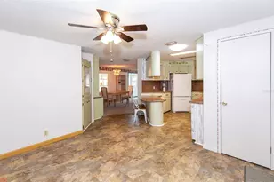 878 Jolanda Cir, Venice, FL 34285 - Photo 4