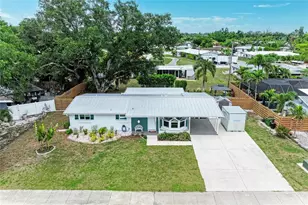 2317 S Tuttle Ave, Sarasota, FL 34239 - Photo 1