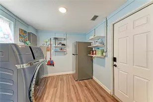 2317 S Tuttle Ave, Sarasota, FL 34239 - Photo 34