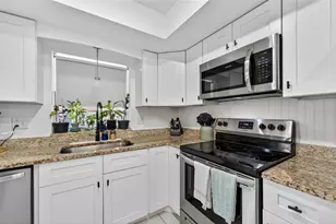 532 Center Rd, Venice, FL 34285 - Photo 42