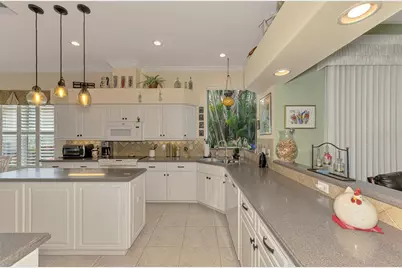 625 Misty Pine Drive, Venice, FL 34292 - Photo 16