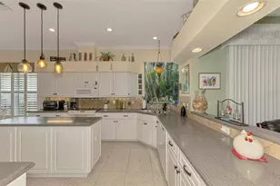 625 Misty Pine Dr, Venice, FL 34292 - Photo 16