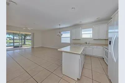 11626 Dancing River Drive, Venice, FL 34292 - Photo 6