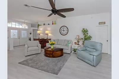 1102 Southlake Court, Venice, FL 34285 - Photo 4
