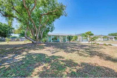 3078 Spencer Lane, Sarasota, FL 34239 - Photo 2