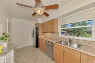 3078 Spencer Ln, Sarasota, FL 34239 - Photo 20