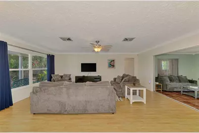 3078 Spencer Lane, Sarasota, FL 34239 - Photo 10