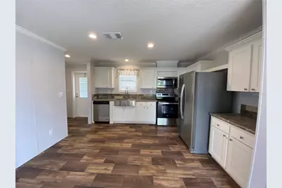 538 Fleetwood Street, North Port, FL 34287 - Photo 6