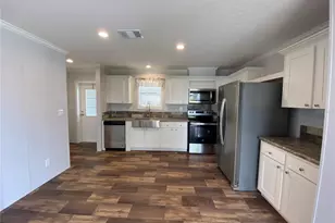 538 Fleetwood St, North Port, FL 34287 - Photo 6