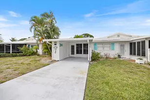 702 Fair Winds Dr, Nokomis, FL 34275 - Photo 1