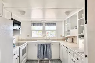 603 S Green Cir, Venice, FL 34285 - Photo 2