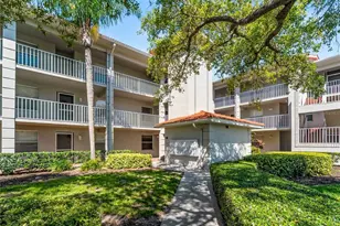 9330 Clubside Cir, Sarasota, FL 34238 - Photo 2