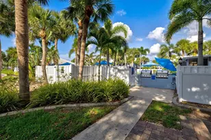 437 Cerromar Ln, Venice, FL 34293 - Photo 62