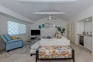 500 Alhambra Rd, Venice, FL 34285 - Photo 10