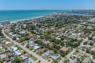 500 Alhambra Rd, Venice, FL 34285 - Photo 2
