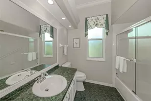 417 Wellington Ct, Venice, FL 34292 - Photo 22