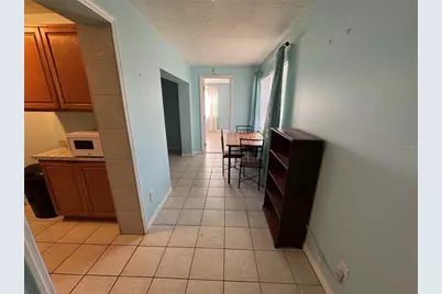 104 Base Avenue W #D, Venice, FL 34285 - Photo 2
