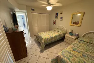 111 Airport Ave W, Venice, FL 34285 - Photo 14