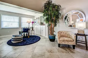 130 Southampton Pl, Venice, FL 34293 - Photo 10