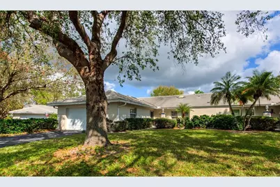 130 Southampton Place #360, Venice, FL 34293 - Photo 2