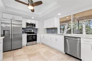 483 Sunnyside Dr, Venice, FL 34293 - Photo 10