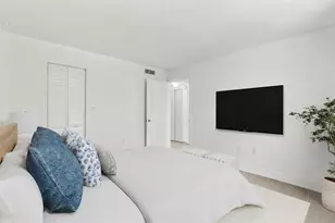 4035 S School Ave, Sarasota, FL 34231 - Photo 8