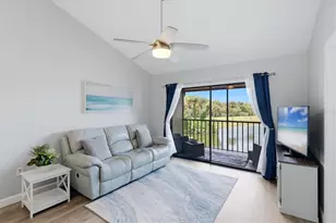 931 Capri Isles Blvd, Venice, FL 34292 - Photo 8