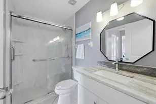 931 Capri Isles Blvd, Venice, FL 34292 - Photo 22