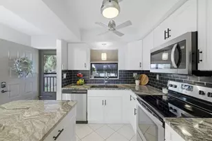 931 Capri Isles Blvd, Venice, FL 34292 - Photo 6