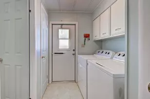 3331 Goldfinch Ln, Englewood, FL 34224 - Photo 46