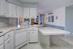 3331 Goldfinch Ln, Englewood, FL 34224 - Photo 30