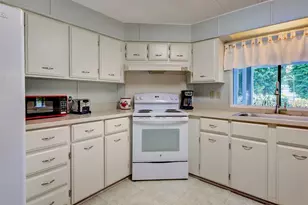 3331 Goldfinch Ln, Englewood, FL 34224 - Photo 28