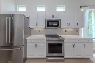 128 Amora Ave, Venice, FL 34285 - Photo 8