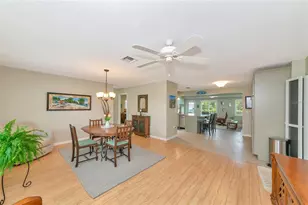 422 Circlewood Dr, Venice, FL 34293 - Photo 2