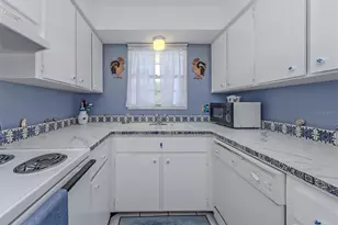 537 Manatee Ct, Venice, FL 34285 - Photo 12