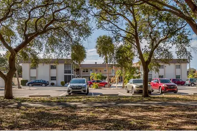 537 Manatee Ct #204, Venice, FL 34285 - Photo 18