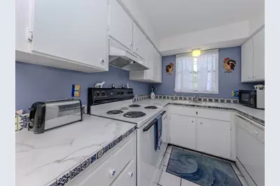 537 Manatee Ct #204, Venice, FL 34285 - Photo 14