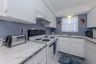 537 Manatee Ct, Venice, FL 34285 - Photo 14
