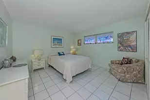 537 Manatee Ct, Venice, FL 34285 - Photo 14