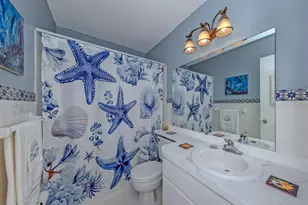 537 Manatee Ct, Venice, FL 34285 - Photo 16
