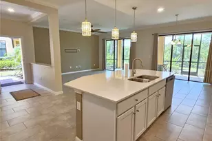 10027 Crooked Crk Dr, Venice, FL 34293 - Photo 10