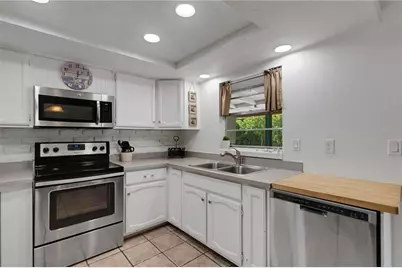 979 Kimball Road, Venice, FL 34293 - Photo 10